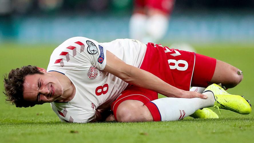 欧洲杯丹麦球星受伤（欧洲杯丹麦明星球员）