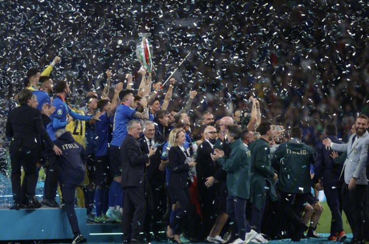 意大利世欧洲杯冠军（欧洲杯意大利冠军次数）