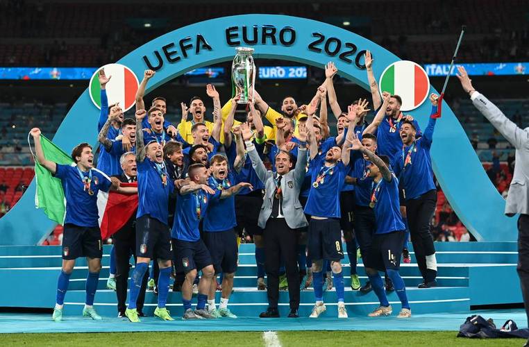 意大利夺得欧洲杯分析（意大利赢得欧洲杯奖金）