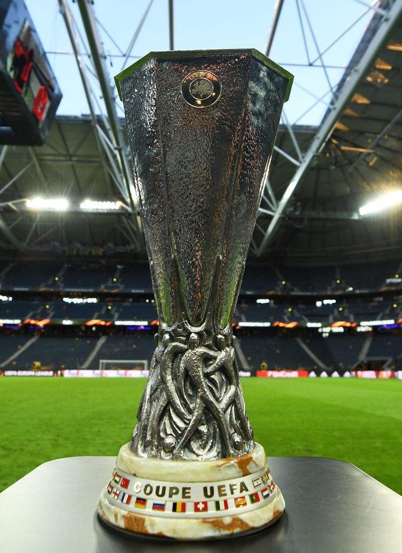 欧洲杯冠军卫冕盾（欧洲杯冠军卫冕盾牌图片）