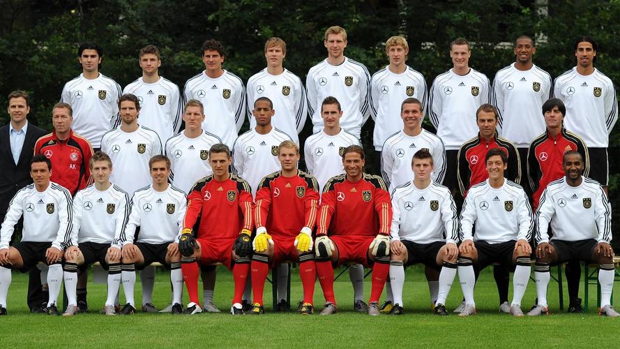 德国2000年欧洲杯（2000年欧洲杯德国队主力阵容）