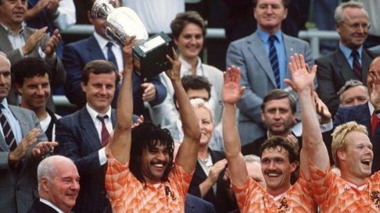88荷兰欧洲杯冠军（1988年荷兰欧洲杯冠军）