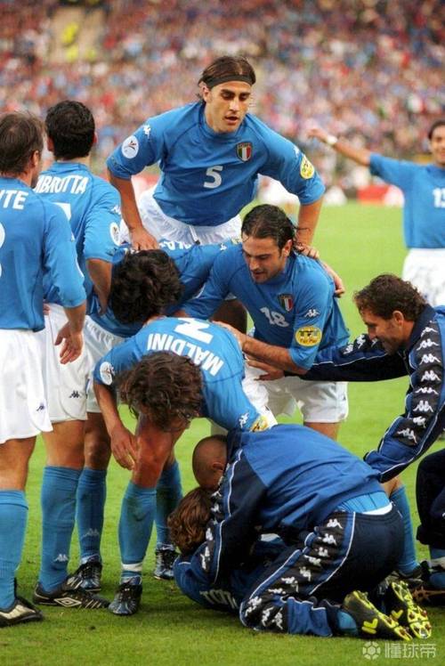 2000意大利欧洲杯进球（2000 欧洲杯 意大利）