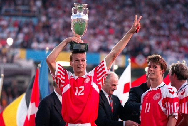 1992欧洲杯决赛冠军（1992年欧州杯）